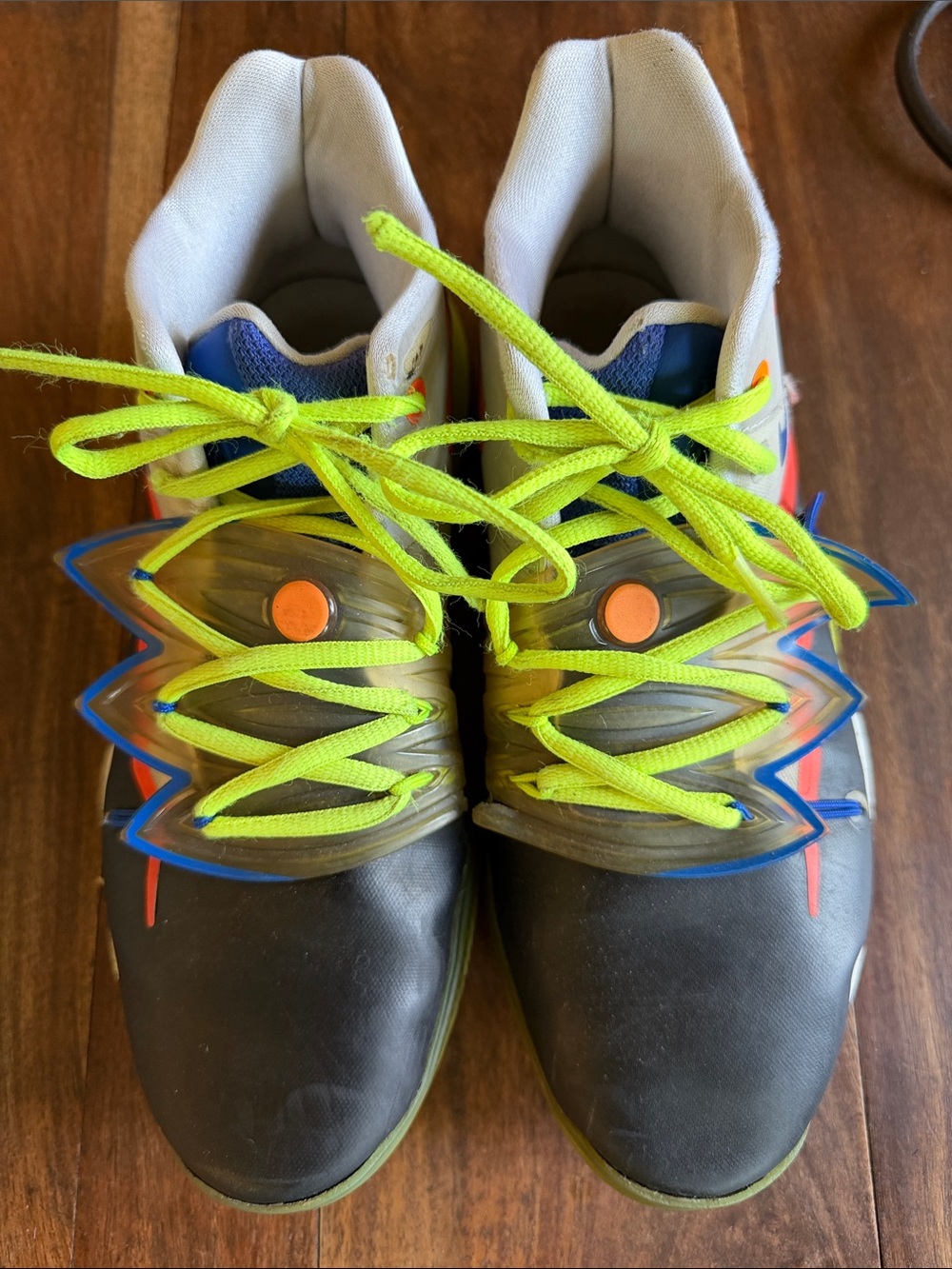 Nike Kyrie 5 Rocket Kids Black & Neon Yellow Sneakers Size 7Y